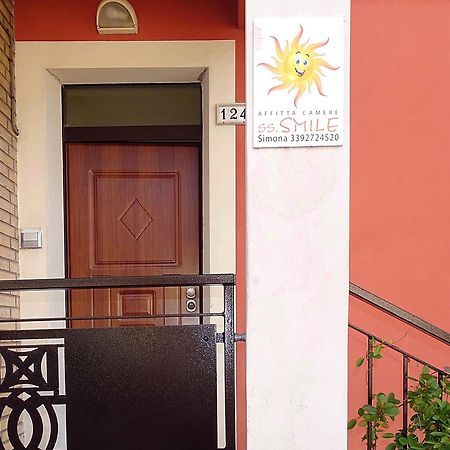 Affittacamere Ss. Smile Loreto Esterno foto